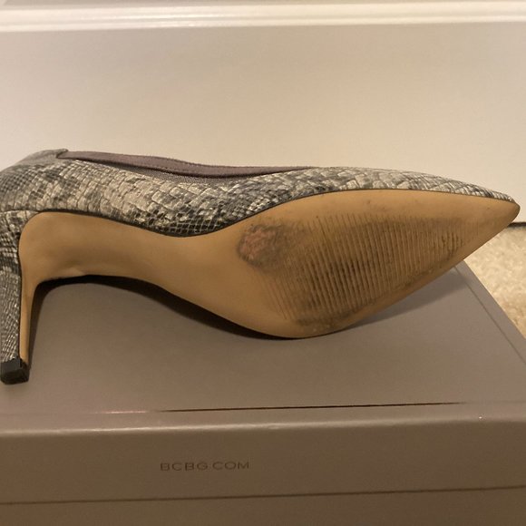 BCBGMAXAZRIA Pump Heel Size 7M Python Pattern - Picture 5 of 6